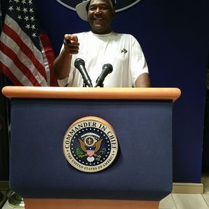 Meet your Posher, Lloyd